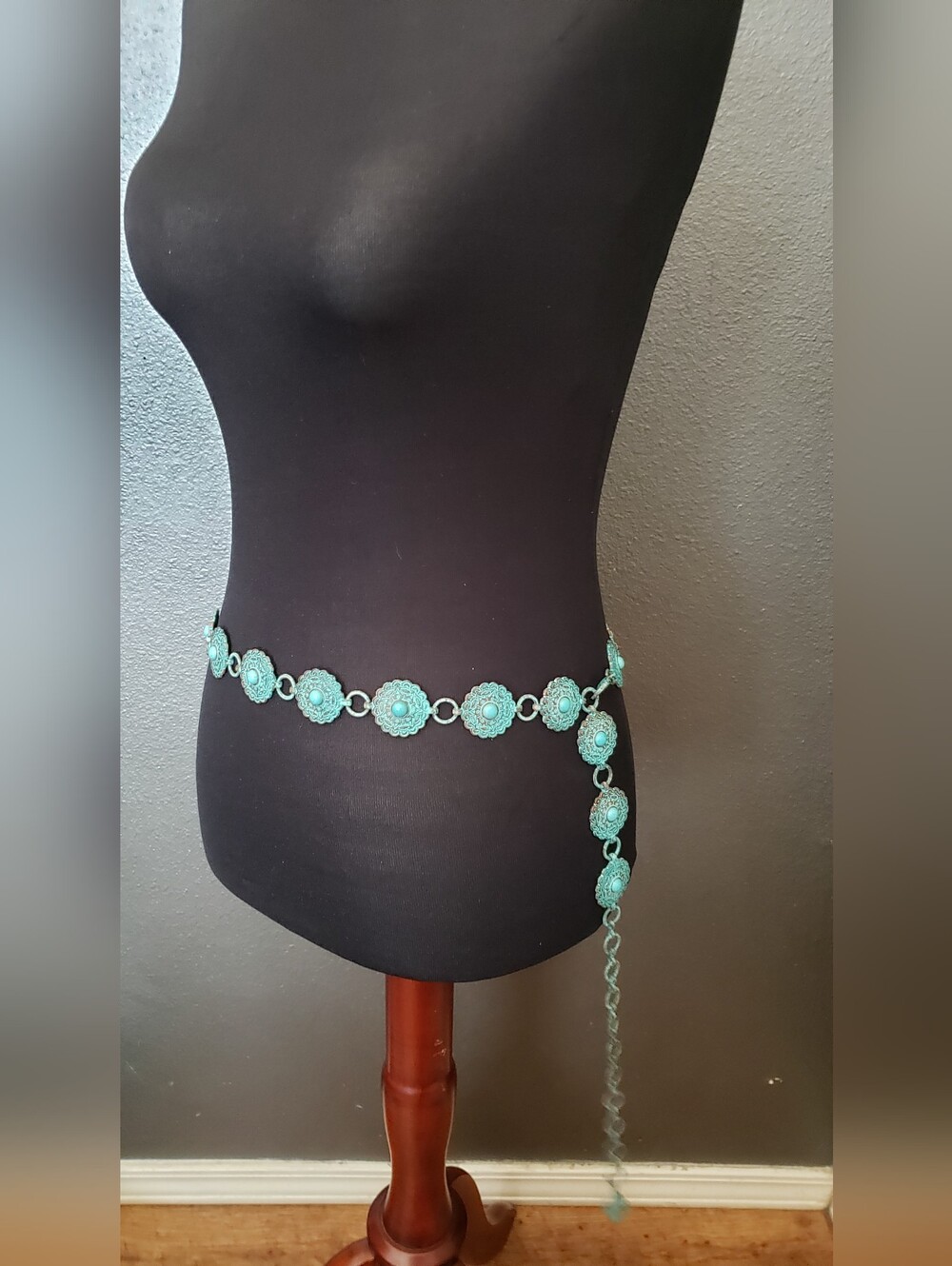 Turquoise Tone Floral Medallion Belt